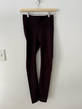 Lululemon In Focus Run Tight in Plum